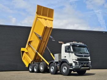 Volvo FMX 460 10x4 TIPPER / MINING
